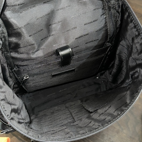 Michael Kors Kent cycling lightweight backpack - Picture 6 of 16